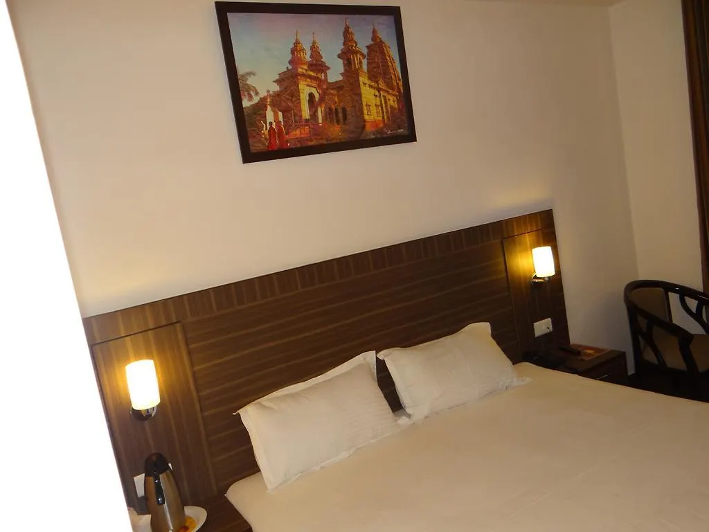Hotel Janhvi International Varanasi